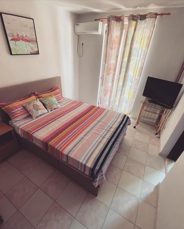 Guest House Lukac Бар Екстер'єр фото