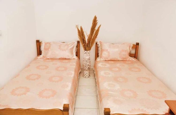 Guest House Lukac Бар Екстер'єр фото