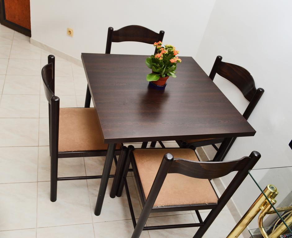 Guest House Lukac Бар Екстер'єр фото