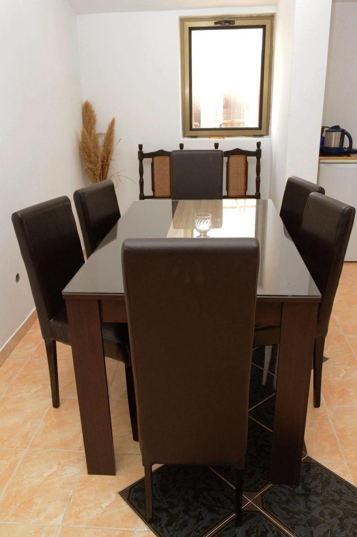 Guest House Lukac Бар Екстер'єр фото